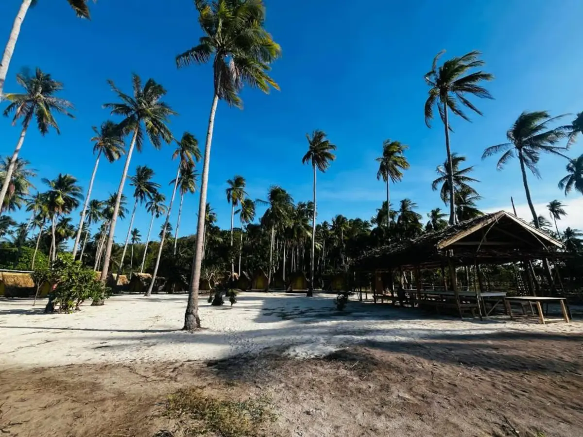 3D2N Expedition Coron Island Dinner Area