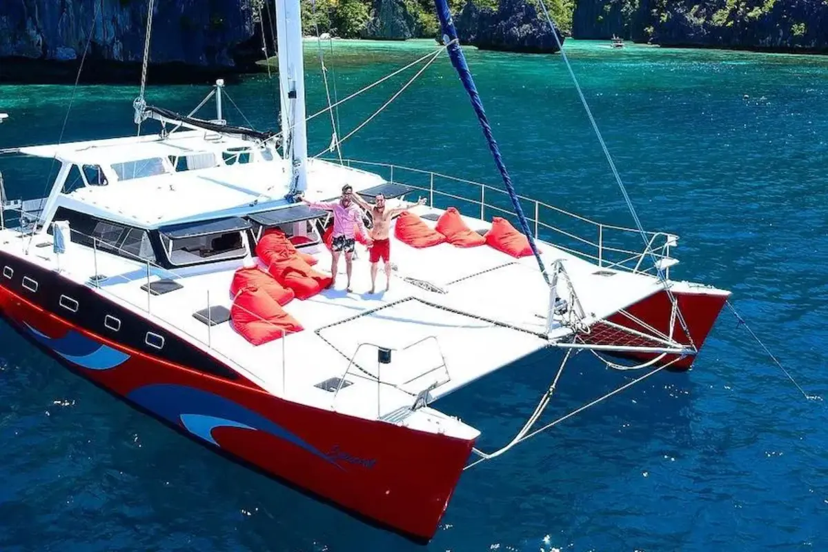 PRIVATE SEACRET CATAMARAN YACHT